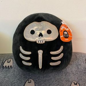 8” Judith the skeleton Squishmallow S12-#837 (2021) $45 OBO